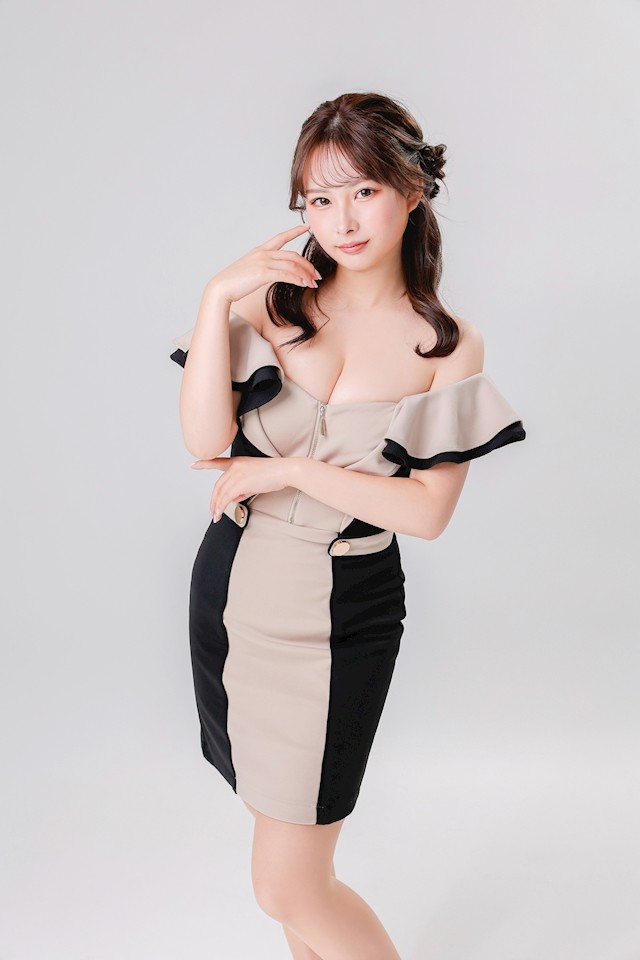 白い めぐプロフィール写真2